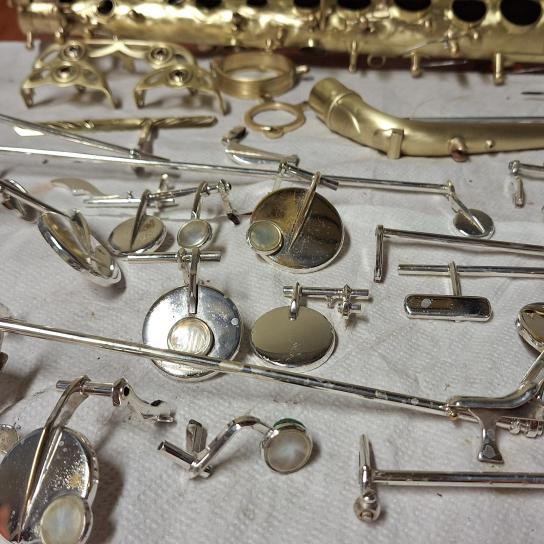 Chiavi lucidate e Sax satinato.